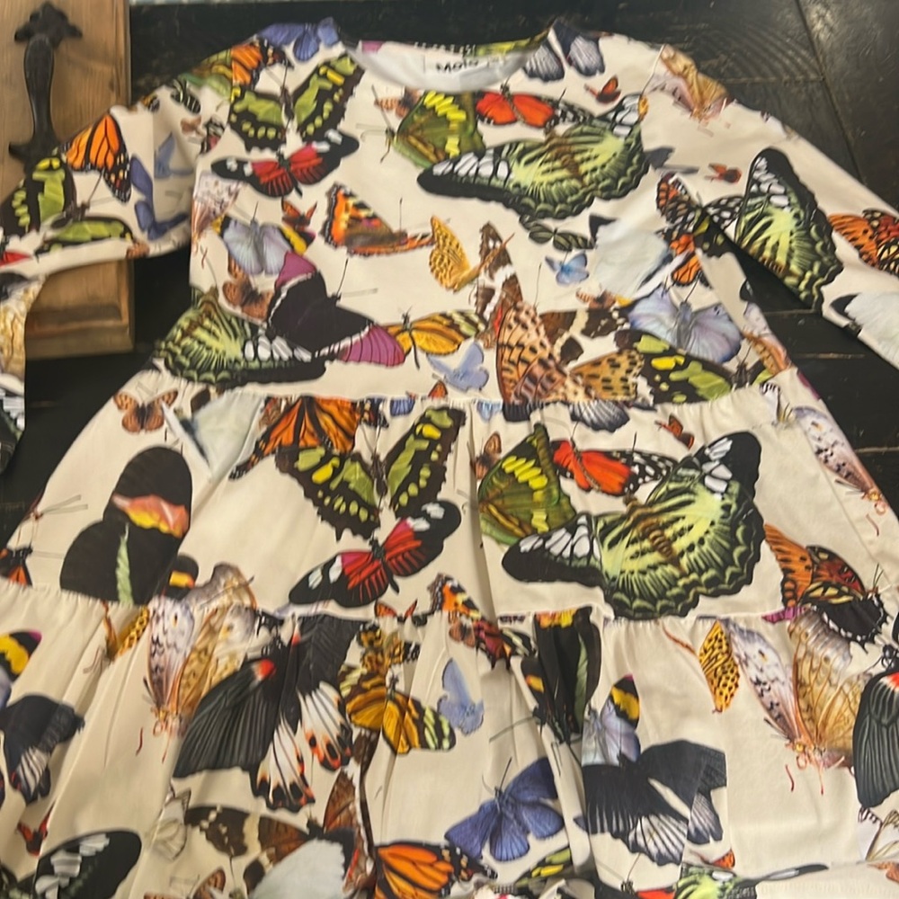 Cute molo butterfly dress in excellent condition size 7/8. . Only worn once